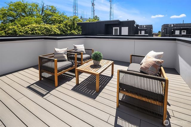1745 17th Avenue, Seattle, WA 98122