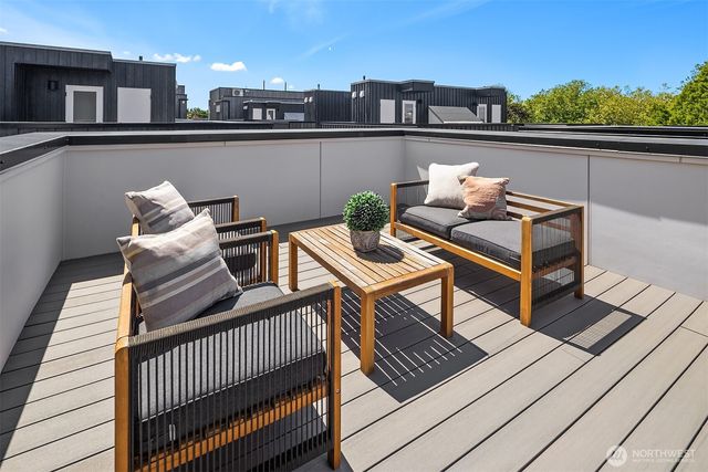 1745 17th Avenue, Seattle, WA 98122