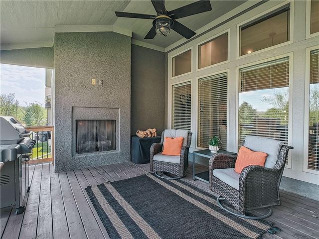 2344 W 146th Terrace, Leawood, KS 66224