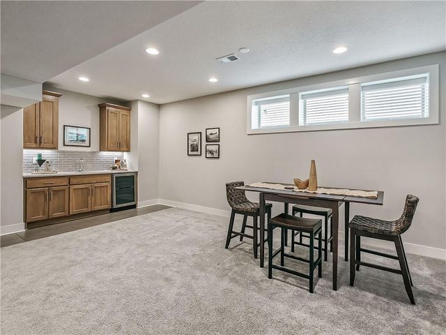 2344 W 146th Terrace, Leawood, KS 66224