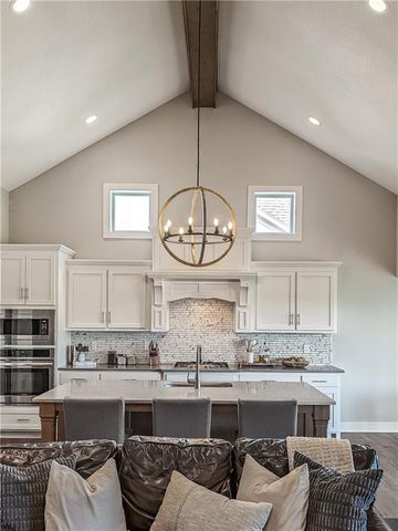 2344 W 146th Terrace, Leawood, KS 66224
