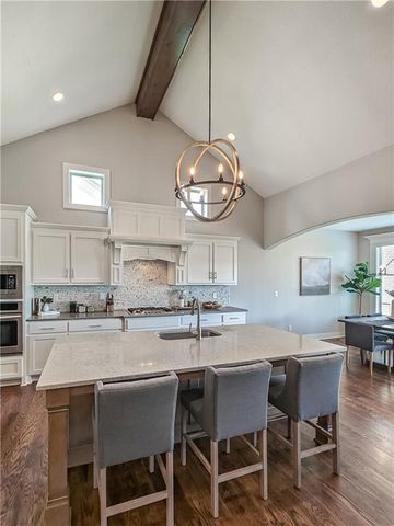 2344 W 146th Terrace, Leawood, KS 66224