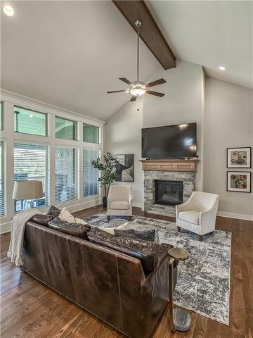 2344 W 146th Terrace, Leawood, KS 66224