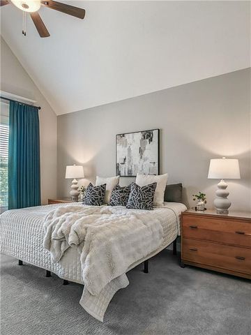 2344 W 146th Terrace, Leawood, KS 66224