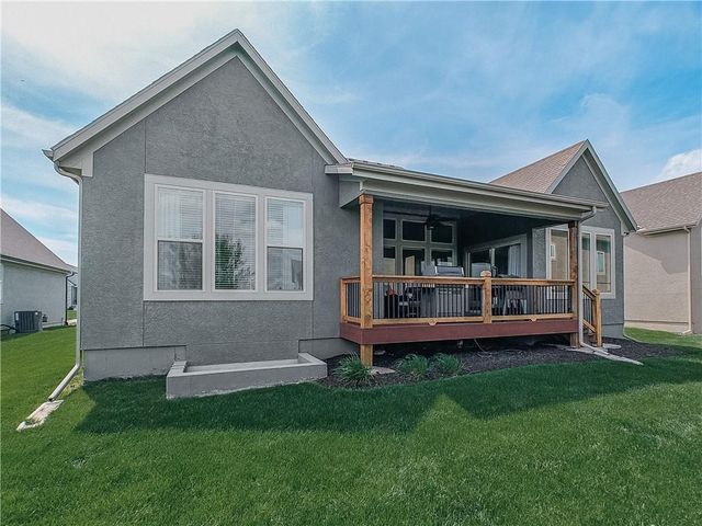 2344 W 146th Terrace, Leawood, KS 66224