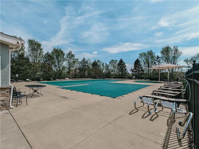 2344 W 146th Terrace, Leawood, KS 66224