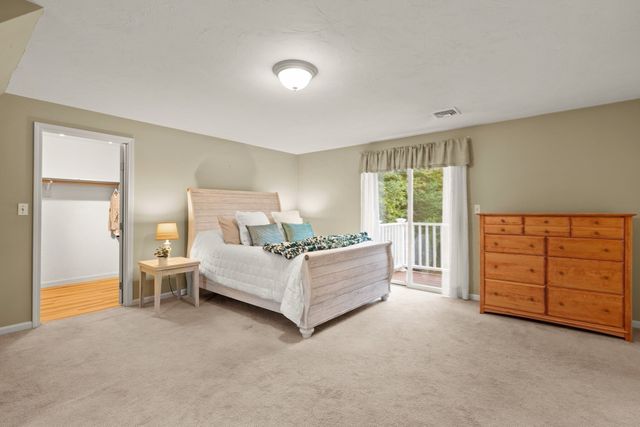 20 Dennison Ct, Stoughton, MA 02072