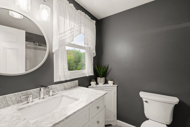 20 Dennison Ct, Stoughton, MA 02072