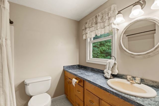 20 Dennison Ct, Stoughton, MA 02072
