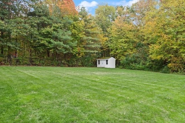20 Dennison Ct, Stoughton, MA 02072