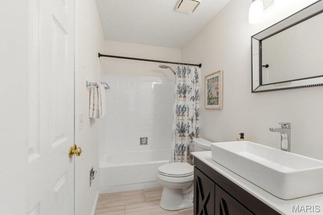 12940 Springdale Village Drive, Unincorporated, MO 63146