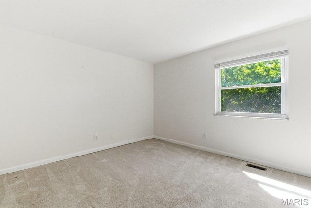 12940 Springdale Village Drive, Unincorporated, MO 63146