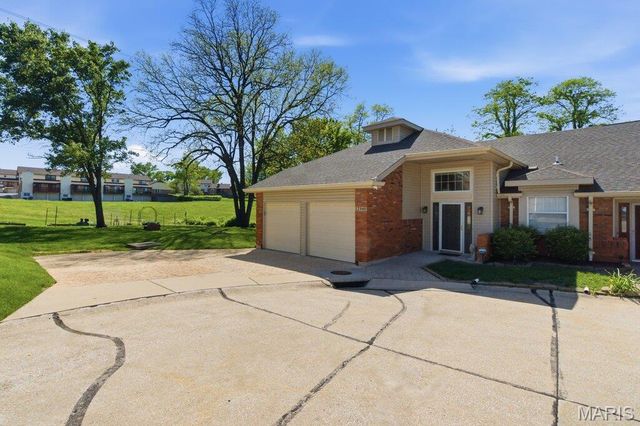 12940 Springdale Village Drive, Unincorporated, MO 63146