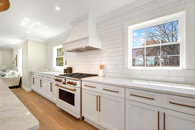 1078 Main St, Melrose, MA 02176