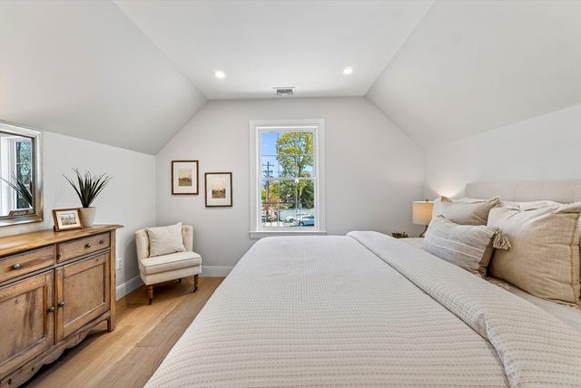 1078 Main St, Melrose, MA 02176