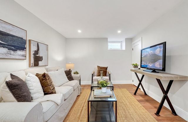 1078 Main St, Melrose, MA 02176