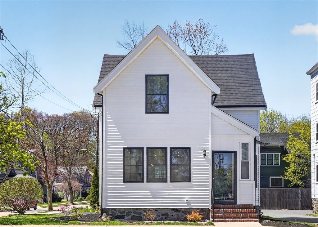 1078 Main St, Melrose, MA 02176