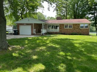 6744 Ryno Road Road, Coloma Twp, MI 49038