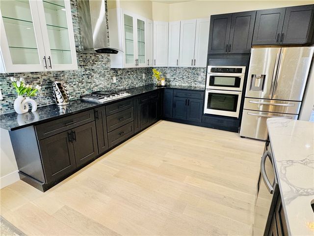 834 Farragut St, Highland Park, PA 15206