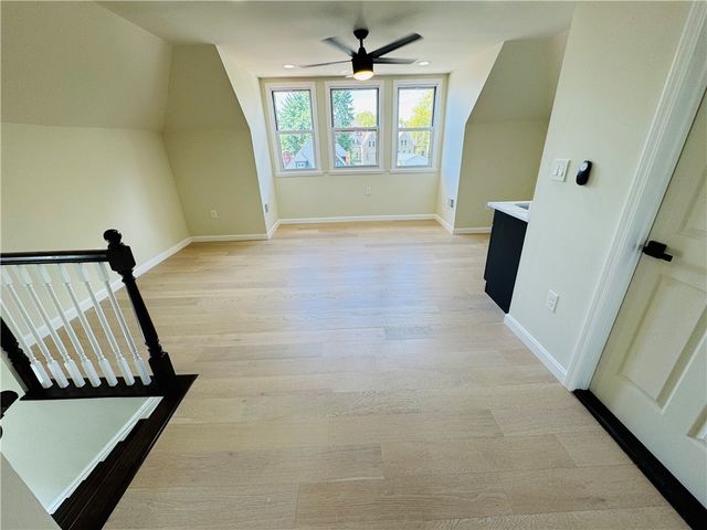 834 Farragut St, Highland Park, PA 15206