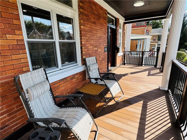 834 Farragut St, Highland Park, PA 15206