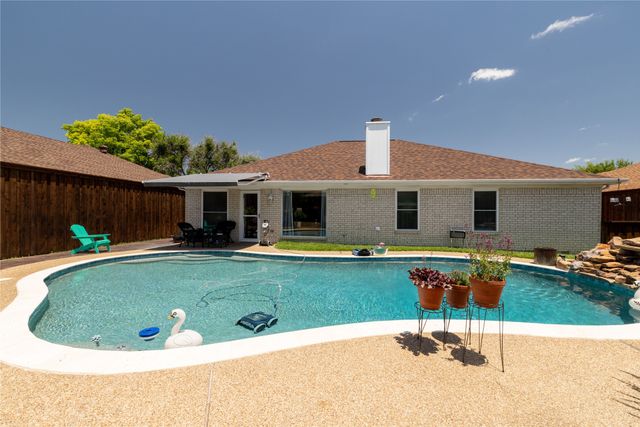 874 Havenbrook Drive, Arlington, TX 76001