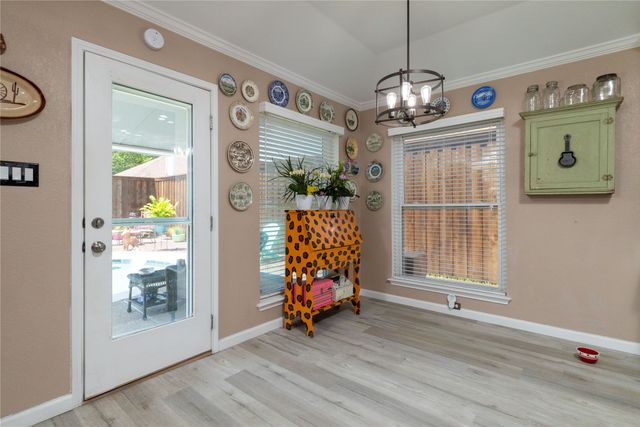 874 Havenbrook Drive, Arlington, TX 76001