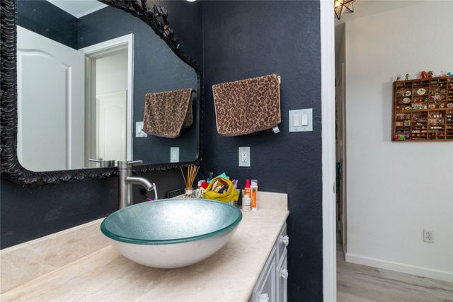 874 Havenbrook Drive, Arlington, TX 76001