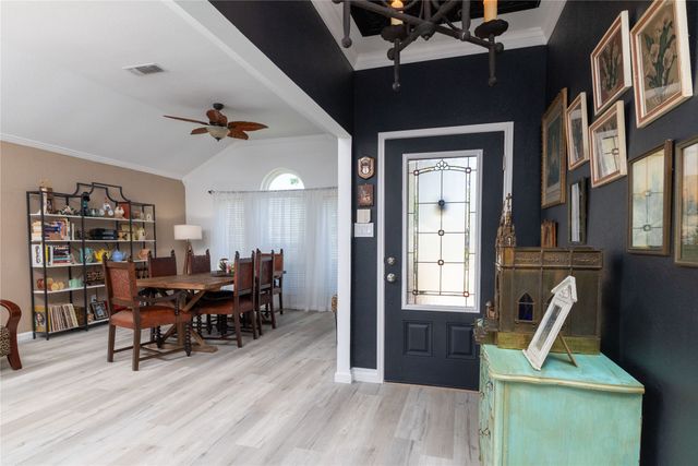 874 Havenbrook Drive, Arlington, TX 76001