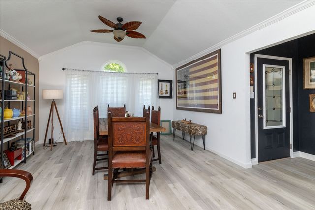 874 Havenbrook Drive, Arlington, TX 76001