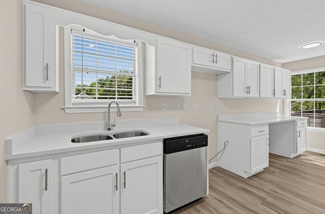 44 Paradise Drive, Douglasville, GA 30134