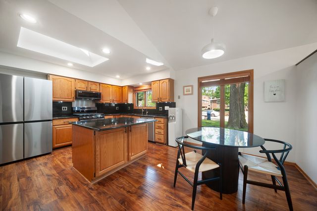 329 Chipili Drive, Northbrook, IL 60062