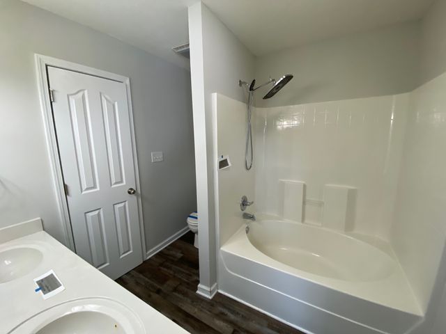 547 Fox Trot Dr, Clarksville, TN 37042