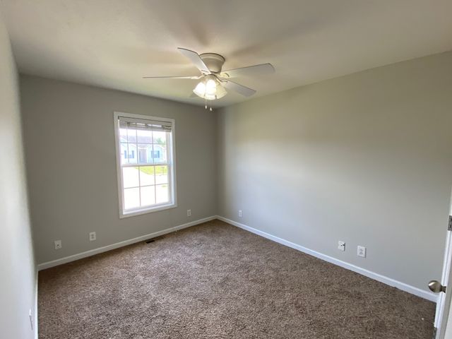 547 Fox Trot Dr, Clarksville, TN 37042