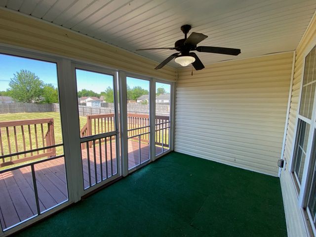 547 Fox Trot Dr, Clarksville, TN 37042