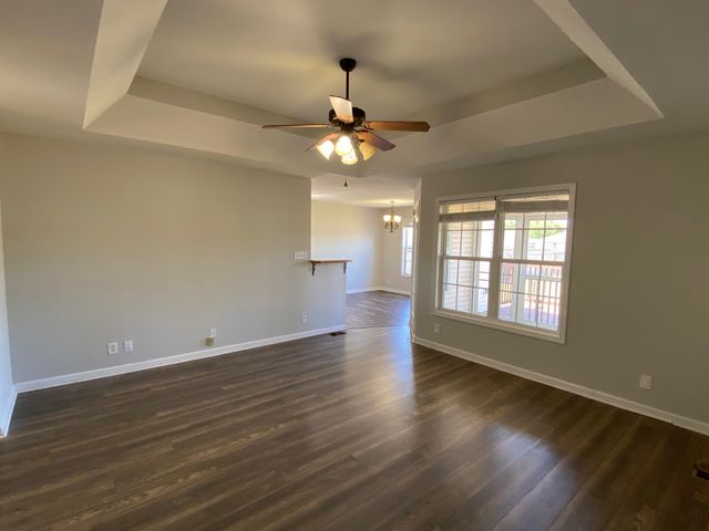 547 Fox Trot Dr, Clarksville, TN 37042