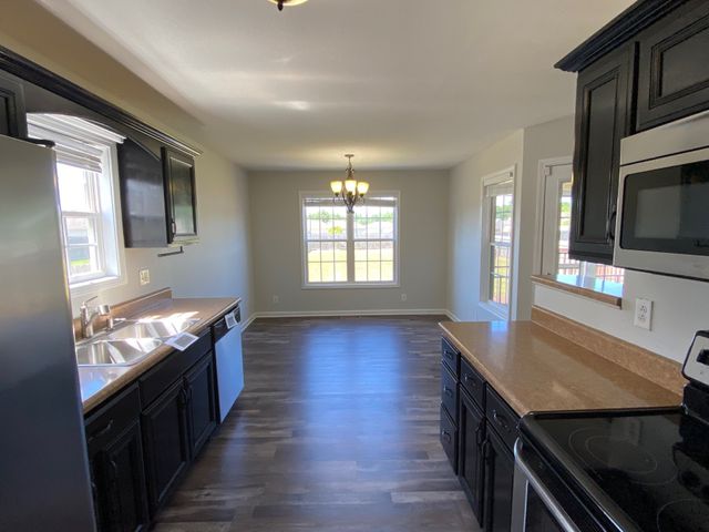547 Fox Trot Dr, Clarksville, TN 37042