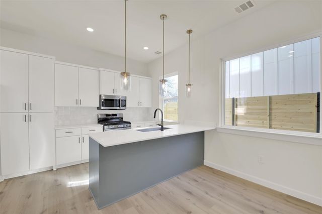 6119 Atwood ST 2, Austin, TX 78741