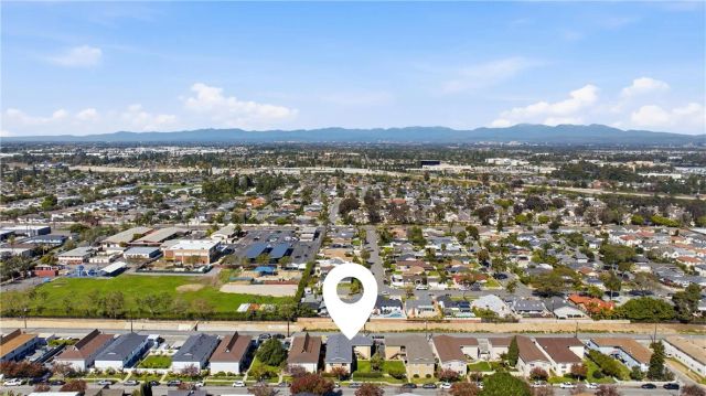 998 Mission, Costa Mesa, CA 92626