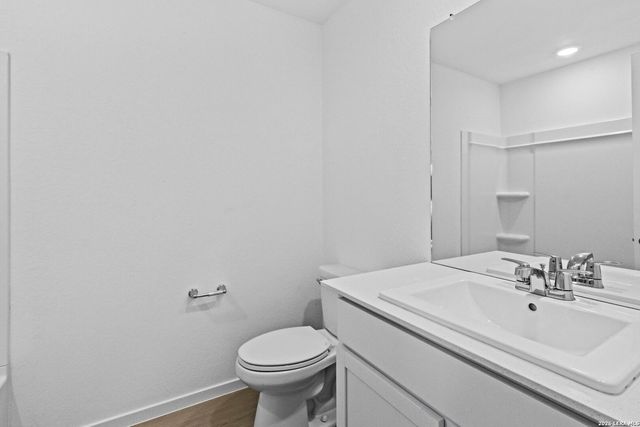13043 Lake Fryer, St Hedwig, TX 78152