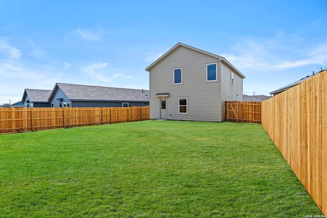 13043 Lake Fryer, St Hedwig, TX 78152
