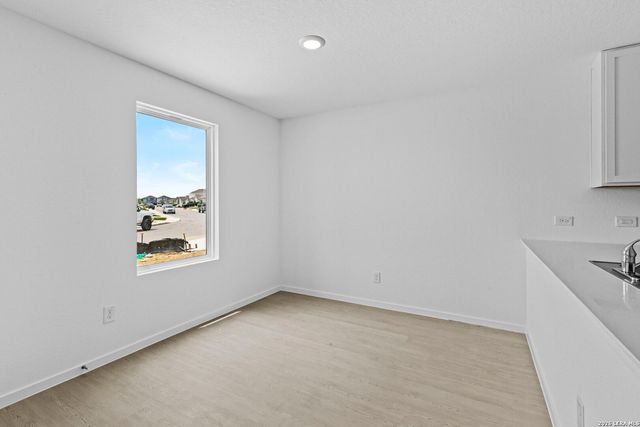 13043 Lake Fryer, St Hedwig, TX 78152