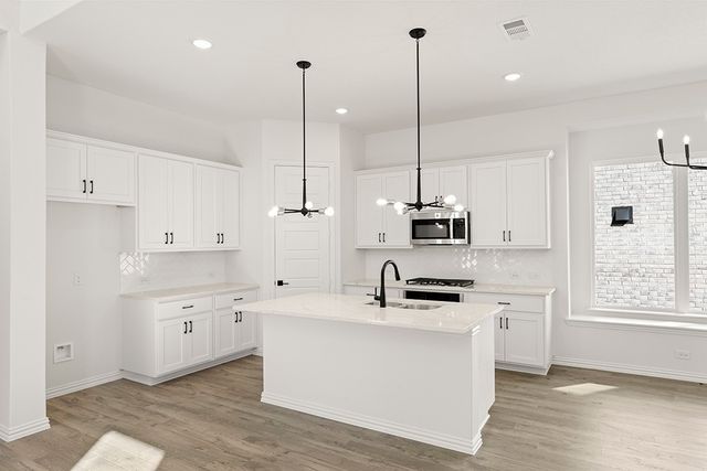 644 Blakelys Way, Fate, TX 75189