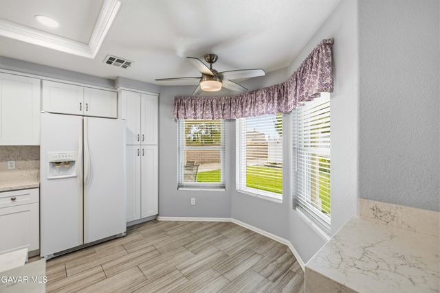 5613 W Avenue L1, Lancaster, CA 93536