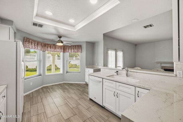 5613 W Avenue L1, Lancaster, CA 93536