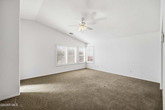 5613 W Avenue L1, Lancaster, CA 93536