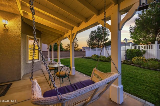 5613 W Avenue L1, Lancaster, CA 93536