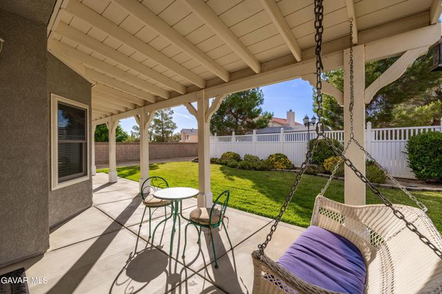 5613 W Avenue L1, Lancaster, CA 93536
