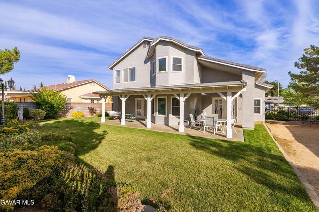 5613 W Avenue L1, Lancaster, CA 93536