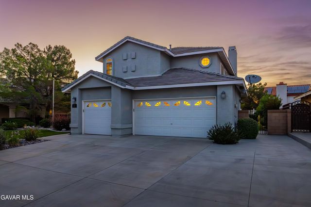 5613 W Avenue L1, Lancaster, CA 93536